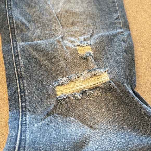 Judy Blues Distressed Blue Jeans - Picture 3 of 7